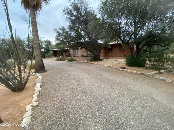 7130 N Via Assisi, Tucson, AZ 85704