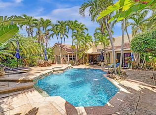 3076 Perriwinkle Cir, Davie, FL 33328