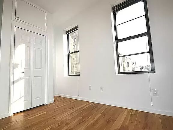3rd image of 41 Henry St APT 13