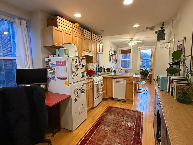 70 Joy St #15 — Photo 7