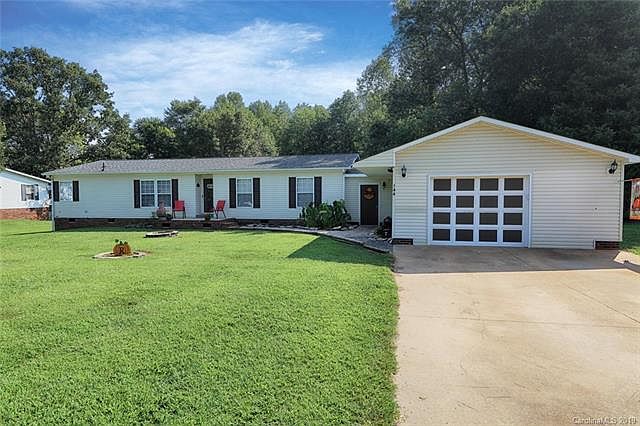 1st image of 144 Doubletree Dr