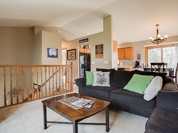 4th image of 38509 Glacier Dr