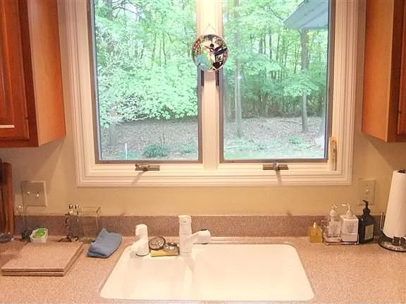 4th image of 72 Hidden Creek Dr