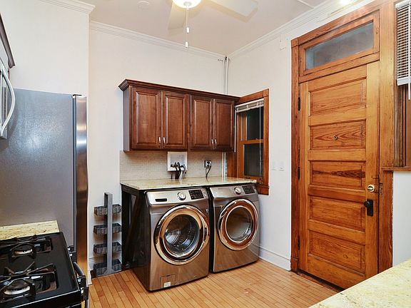 5th image of 518 W Wrightwood Ave APT 1W
