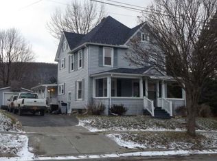 261 4th St, Athens, PA 18810