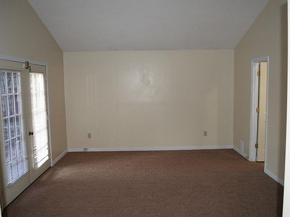 5th image of 1811 Countryside Ln NW