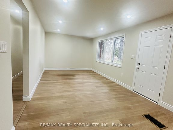 4th image of 1722 Concession 2 Rd W