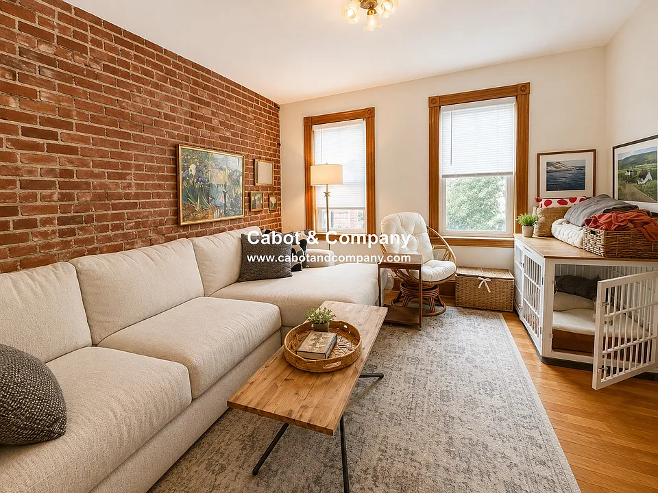 2 Mead St #1