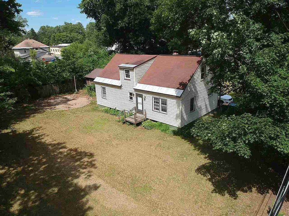 1st image of 18 10th Ave