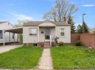 1827 Cleophus Pkwy, Lincoln Park, MI 48146