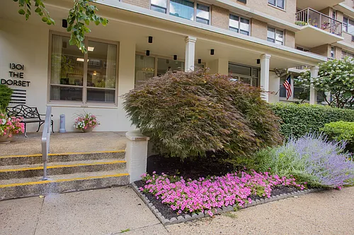 1301 N Harrison St #1108 Photo 1