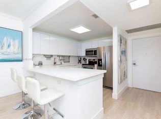 2301 Collins Ave APT 625, Miami Beach, FL 33139