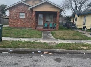 2933 11th St, Port Arthur, TX 77642