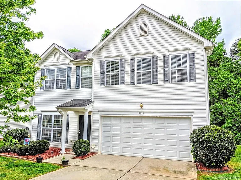 5028 Newport Landing Way — Photo 32