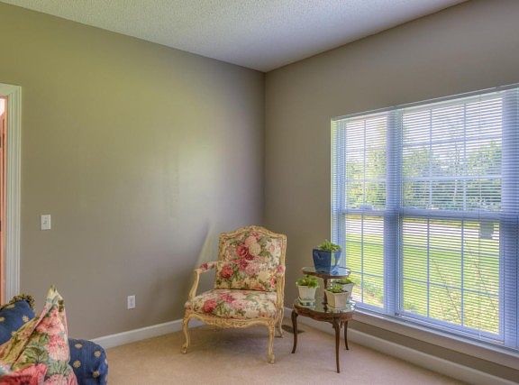 4th image of 4807 Brentwood Dr