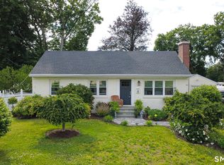 15 Sherwood Circle, Manchester, CT 06042