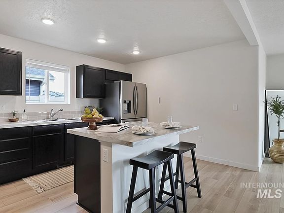 3rd image of 17616 Barefoot Ridge Way