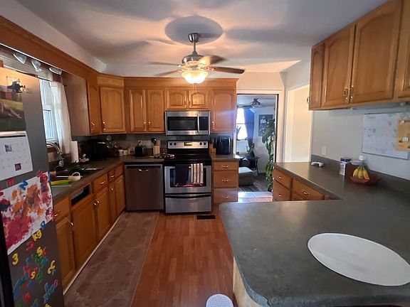 3rd image of 205 Forest Hills Dr