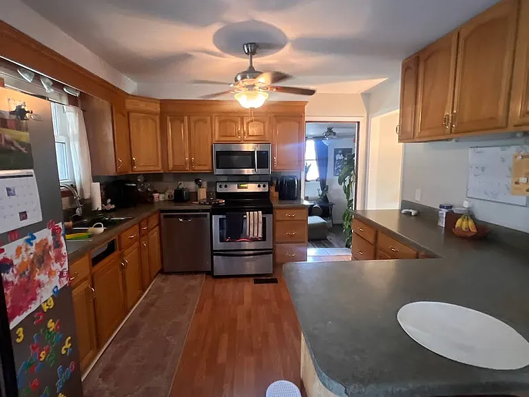 205 Forest Hills Dr — Photo 3