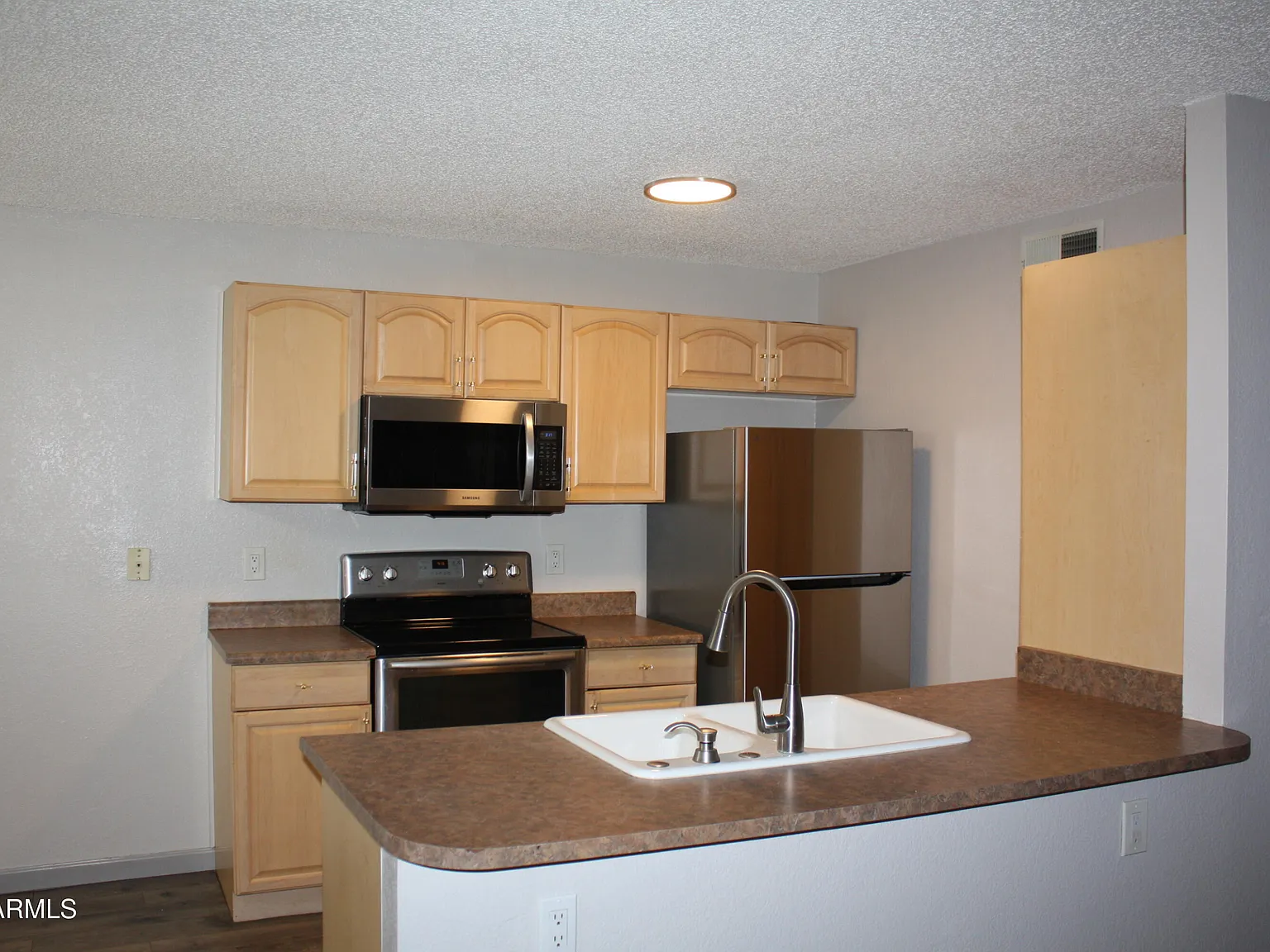 5236 W Peoria Ave — Photo 4