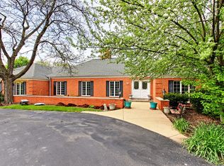 20820 N Meadows Ct, Kildeer, IL 60047