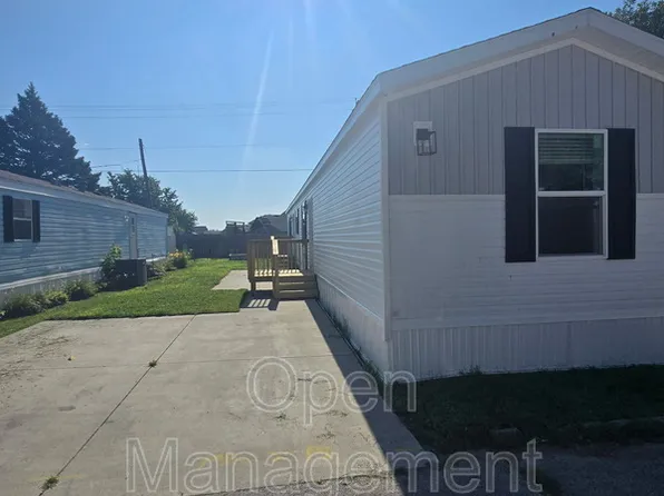 2301 SW Oralabor Rd, Ankeny, IA