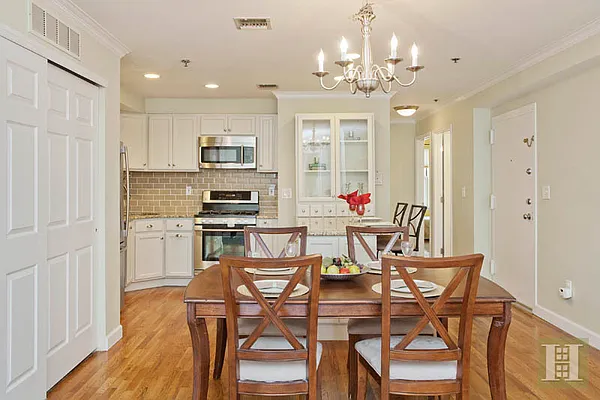 Sold by Halstead Property | media 1