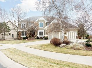 10606 Sonoma Rdg, Eden Prairie, MN 55347