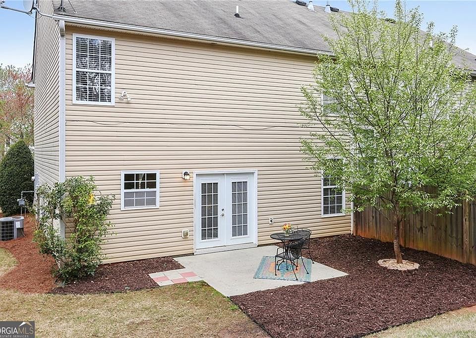 2nd image of 3705 Hutchinson Trace Dr