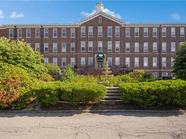 2402 Villa At The Woods, Peekskill, NY 10566