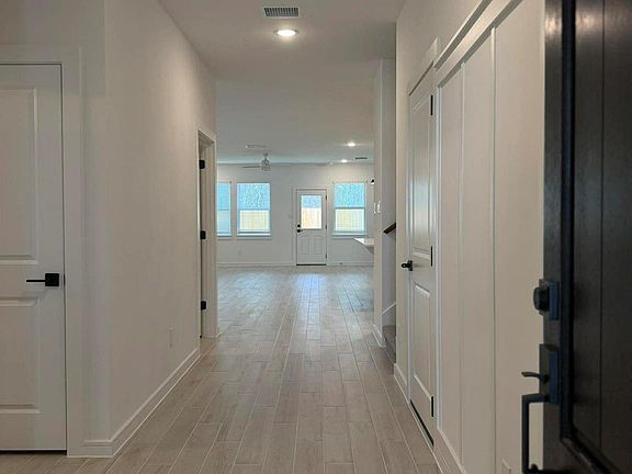 5th image of 4727 Bay Vista Dr