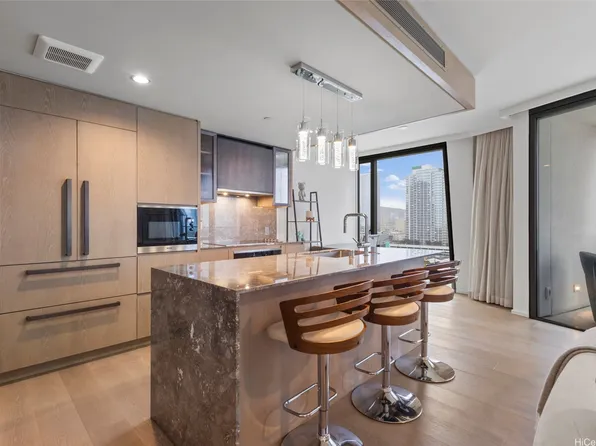 1000 Auahi St #1310, Honolulu, HI 96814