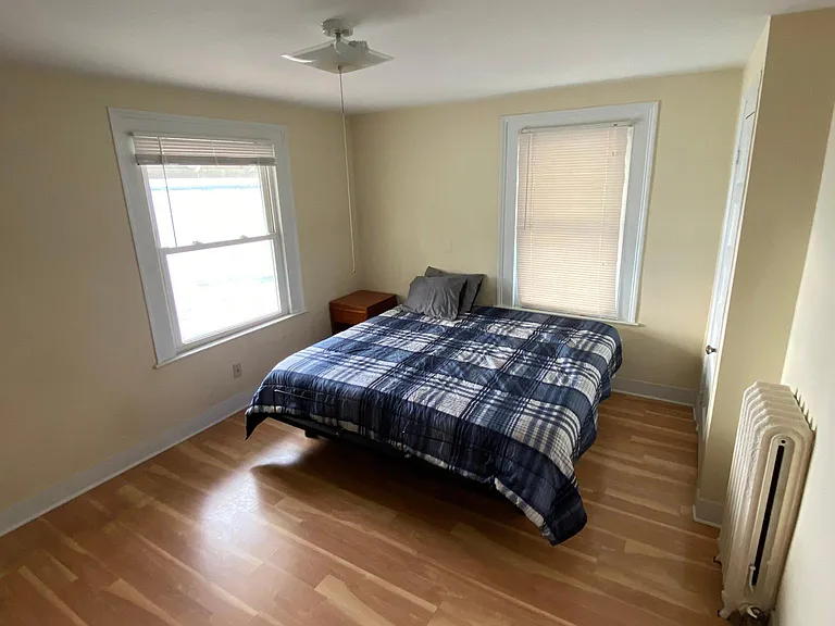 92 Townsend Ave — Photo 22