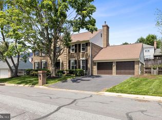 9521 Lost Trail Way, Potomac, MD 20854