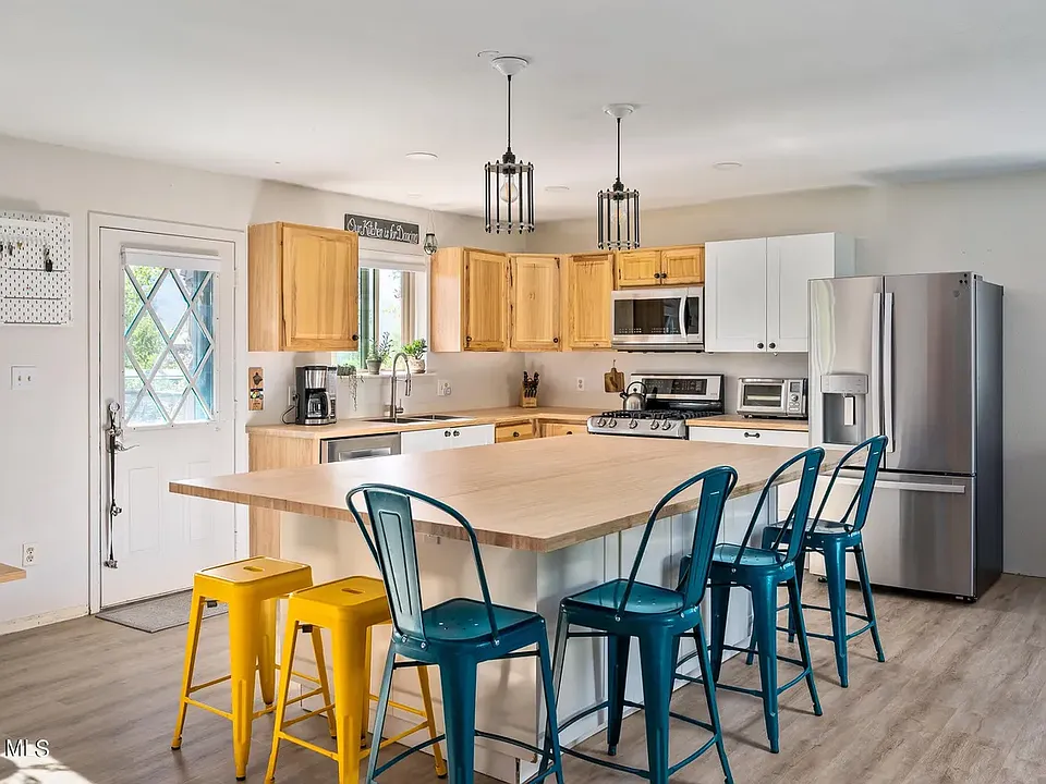 172 Pine Cone Ln #2