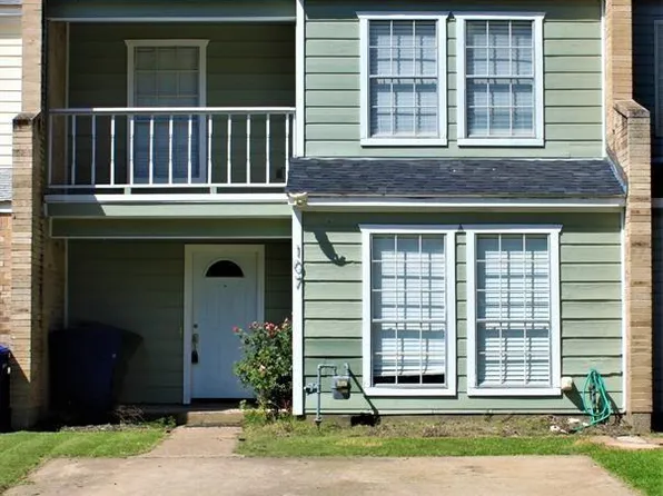 107 Normal Park Dr #A, Huntsville, TX 77320