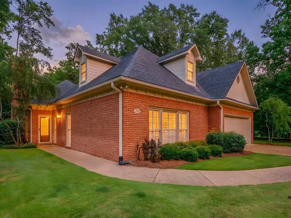 1532 Ashley Wood Cir, Birmingham, AL 35216