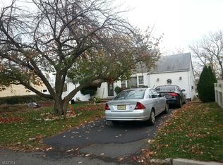 2 Canterbury Ln, Colonia, NJ