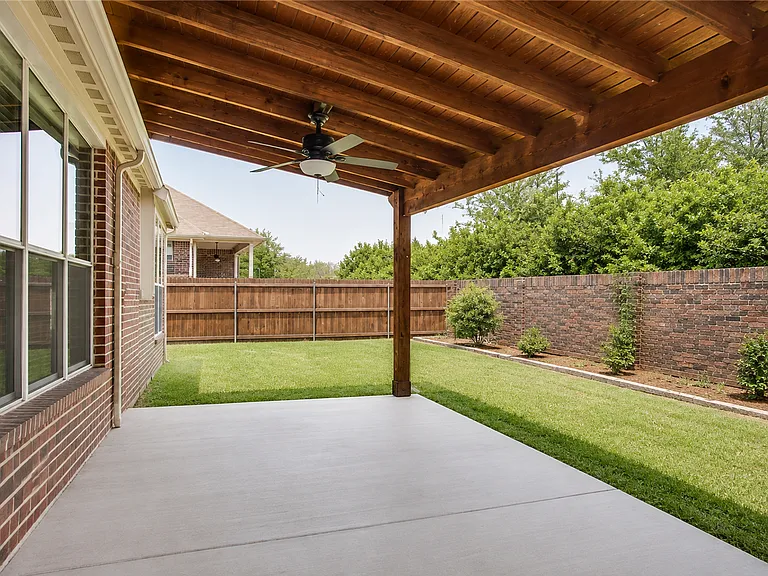 15832 Coyote Hill Dr — Photo 14
