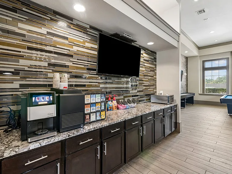 Plantation Park Apartments — Photo 40
