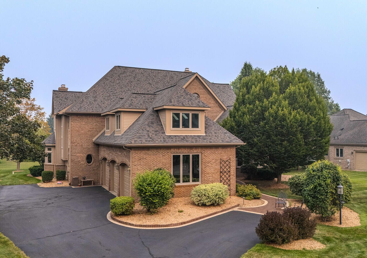 3237 Heather Rd