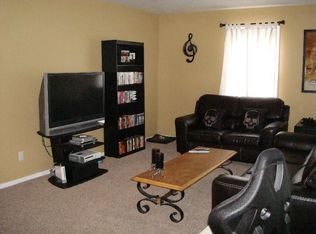 2036 Cambridge Rd, Springfield, IL 62704