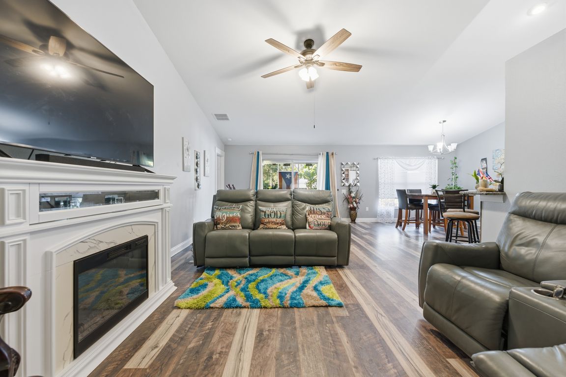 next background image