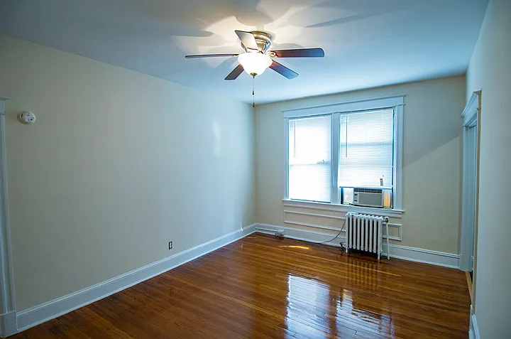 Connecticut Avenue Apartments/Dore/The Abby — Photo 24