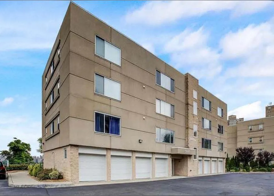 7400 Boulevard East #4D