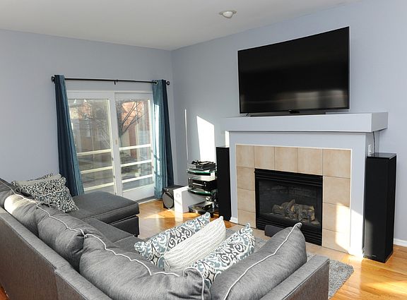 5th image of 1133 E 83rd St Unit 162