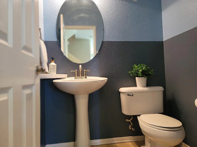 15431 Park Point Ave #102 — Photo 20