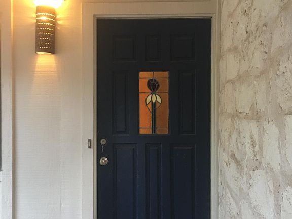 3rd image of 3805 Knollwood Dr