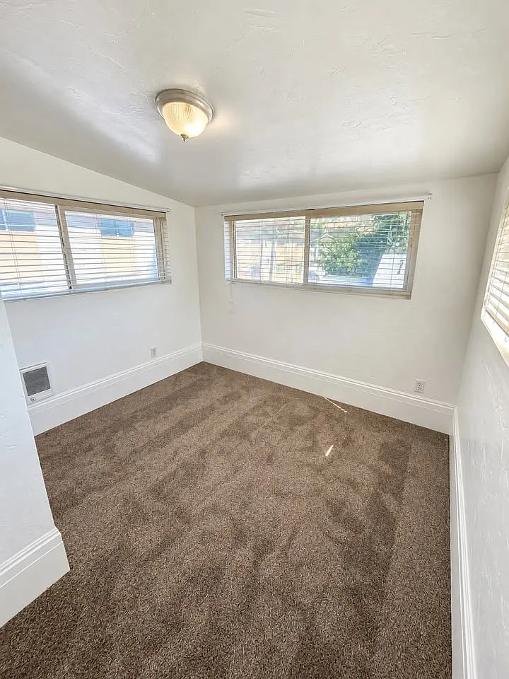 3 bed, $1,125 — Photo 4