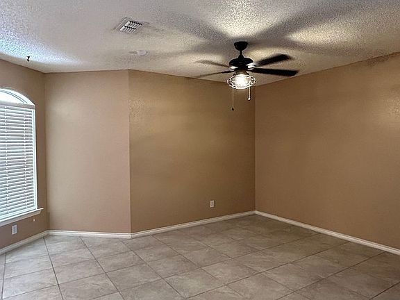 5th image of 4009 New Orleans Dr